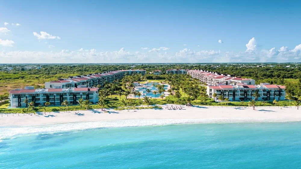 MareAzul Apartment 631 by Realty Group