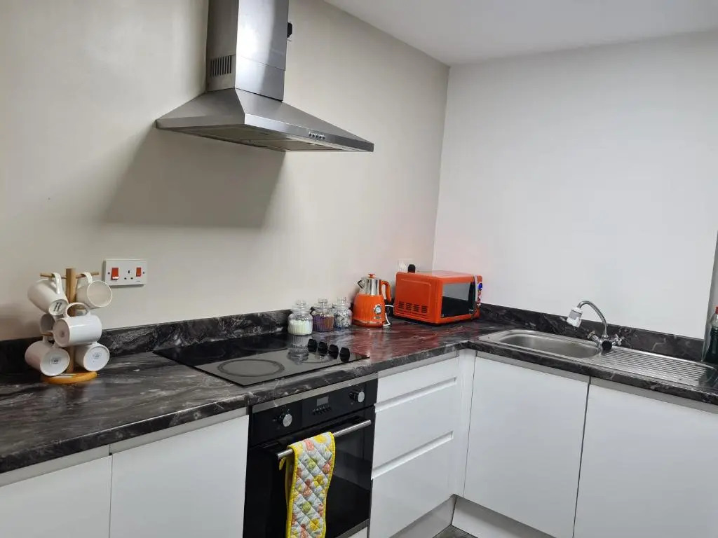 West Street 3-Bed 3-Ensuite Apartment Leicester