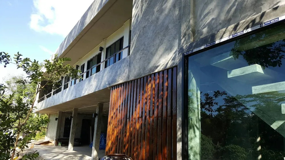 Phuchada Residence