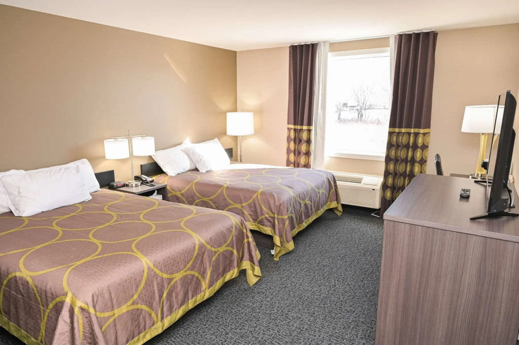 Super 8 by Wyndham Moosonee