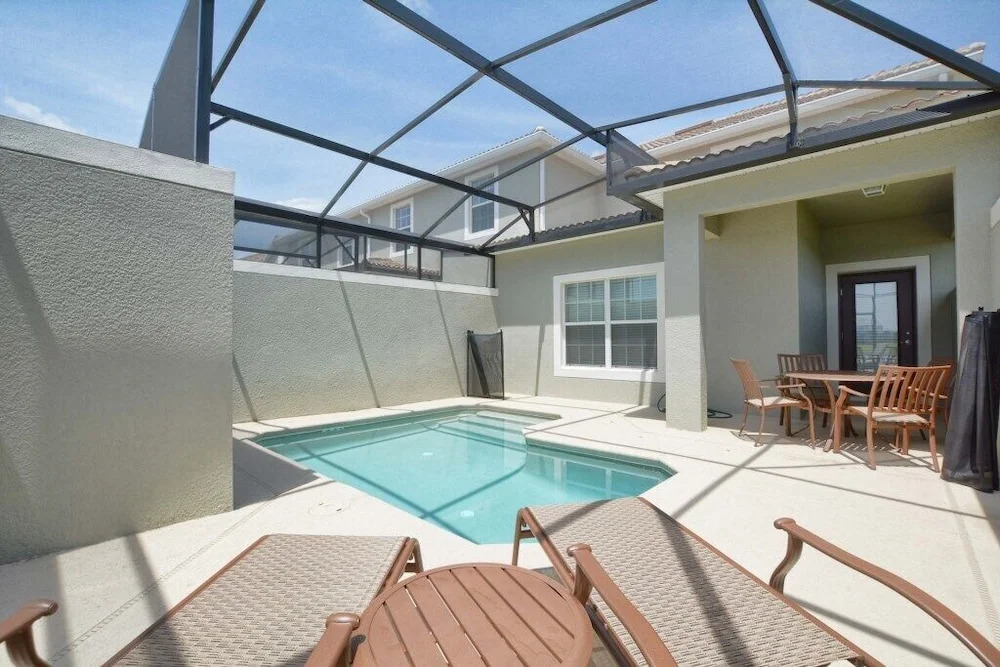 Storey Lake-5 Bedroom W/Splashpool-1617S Townhouse by RedAwning
