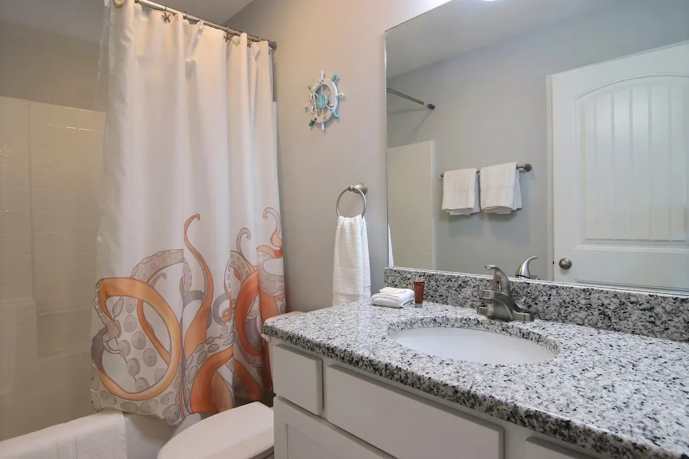 Cloud 9 3 Bedrooms 2 Bathrooms Home