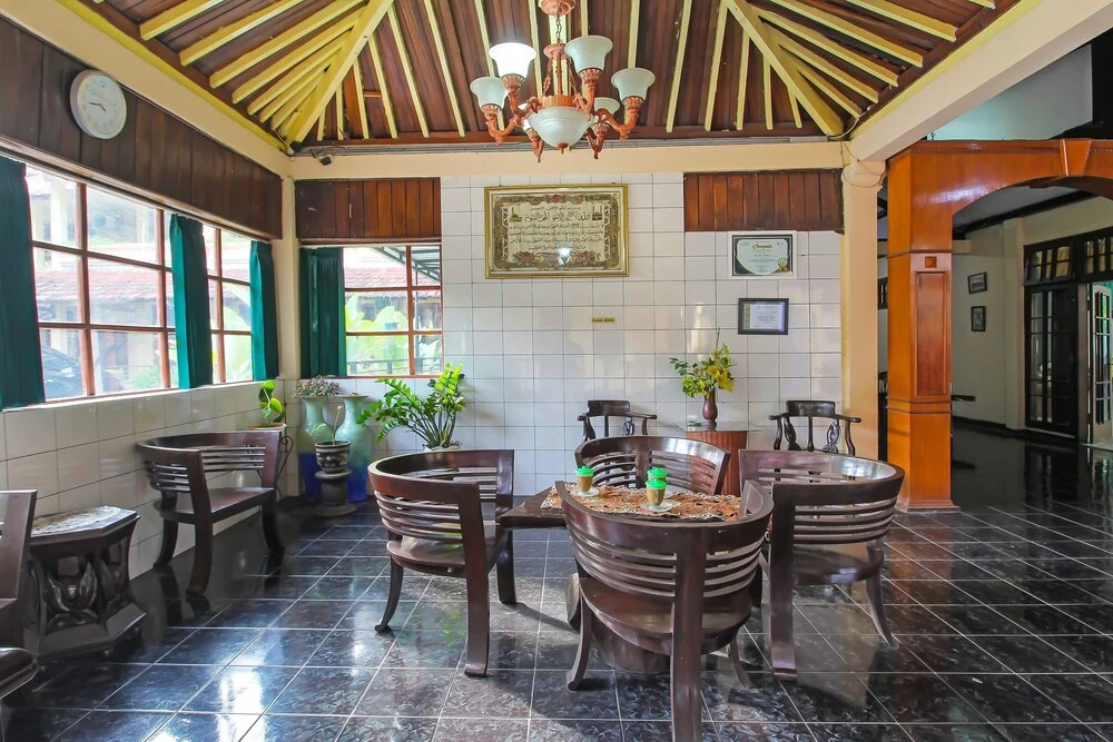 OYO 1984 Hotel Istana Family Syariah