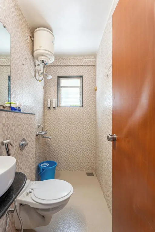 StayBird - Azure Suites, Business Hotel
