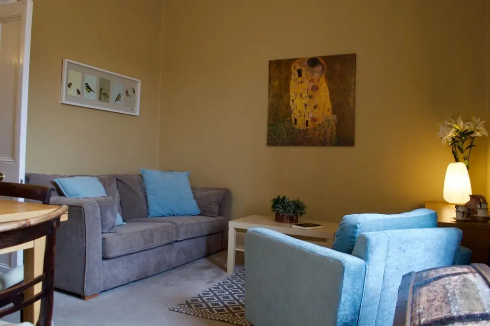 2 Bedroom Flat In Stockton