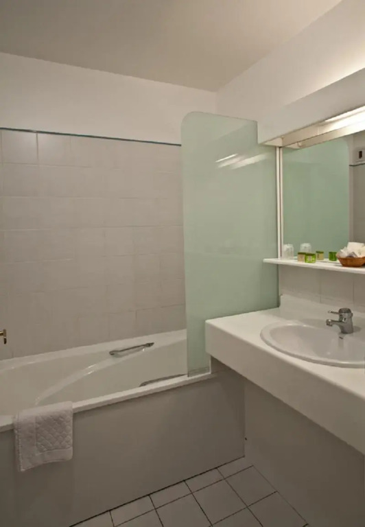 Hotel Athena