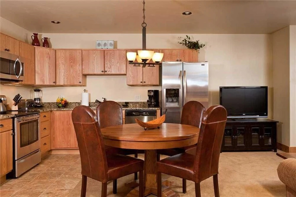 6117 Bear Lodge, Trappeur's Crossing Apartment 1