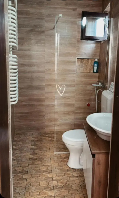 Hostel Bushati