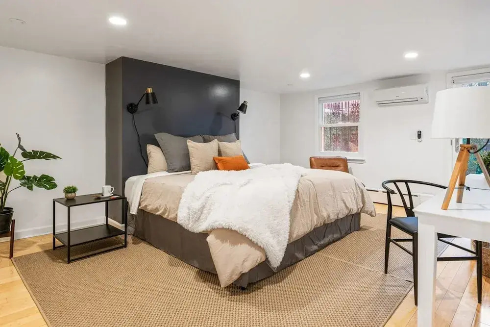 Adelphi I 3BR Ft Greene w Backyard Patio Porch