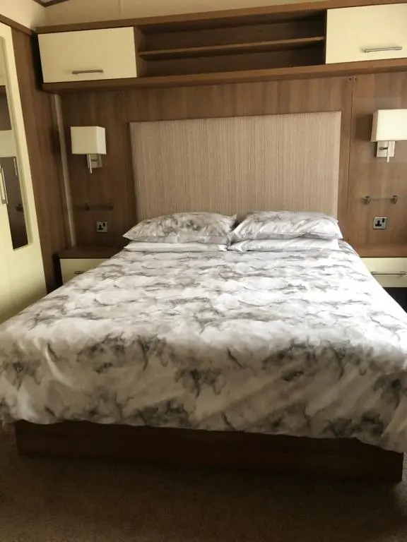 River View 46