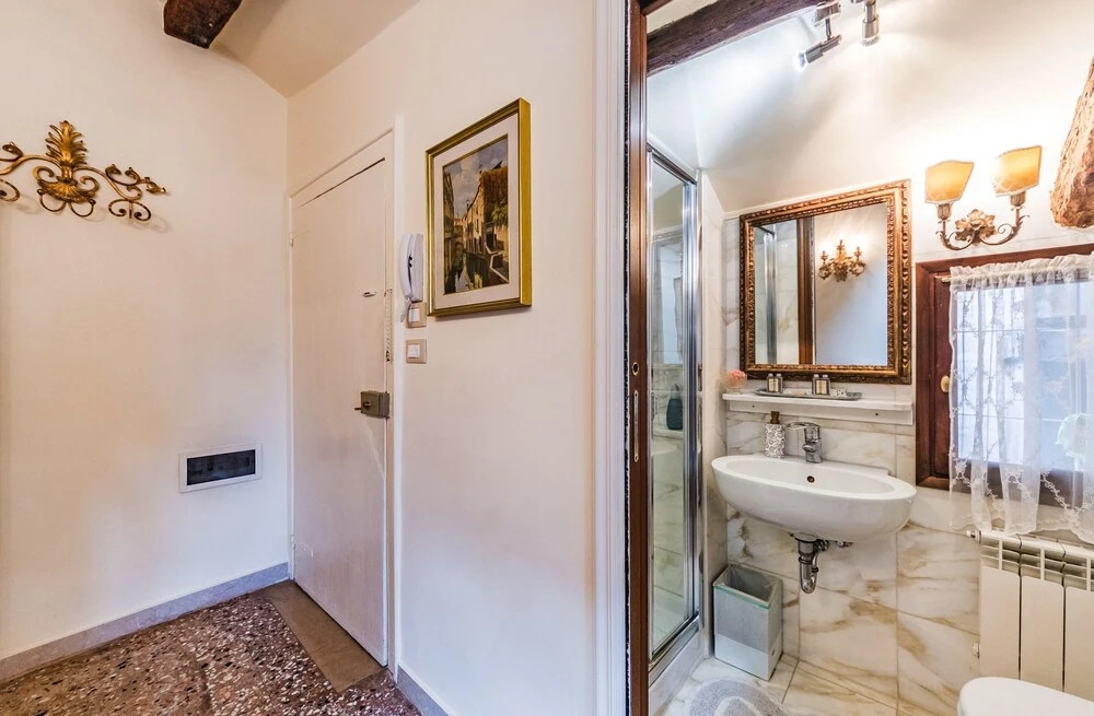 Emanuela's Flat
