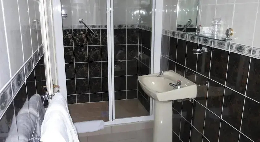 Dingle Bambury House Accommodation