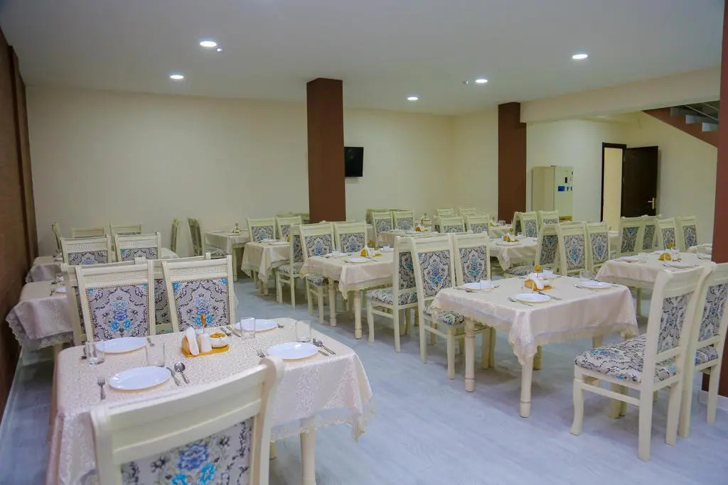 HOTEL GLOBUS