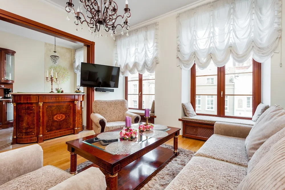 BE IN GDANSK Apartments - Old Town - Boutique Studios Ogarna