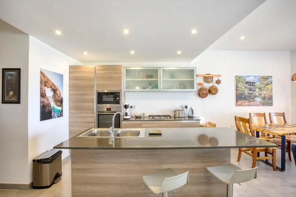 Apartment With Pool-hosted by Sweetstay
