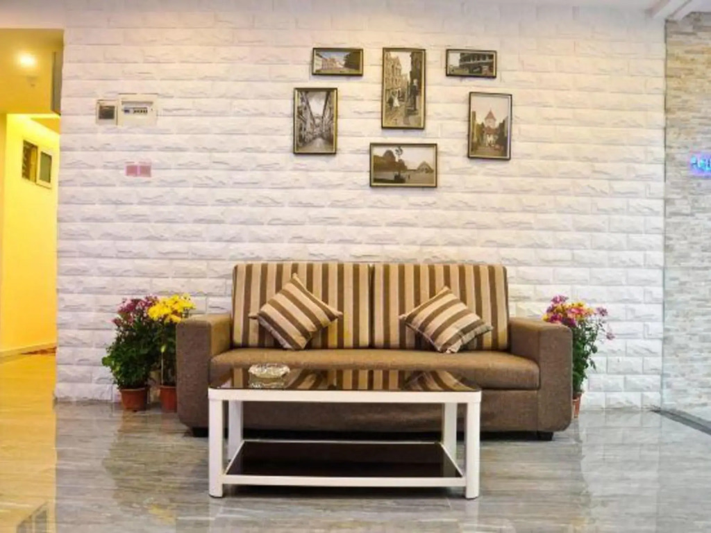 Guangzhou Huiyin Fashion Hotel (Pazhou Convention and Exhibition Xingang East Subway Station)
