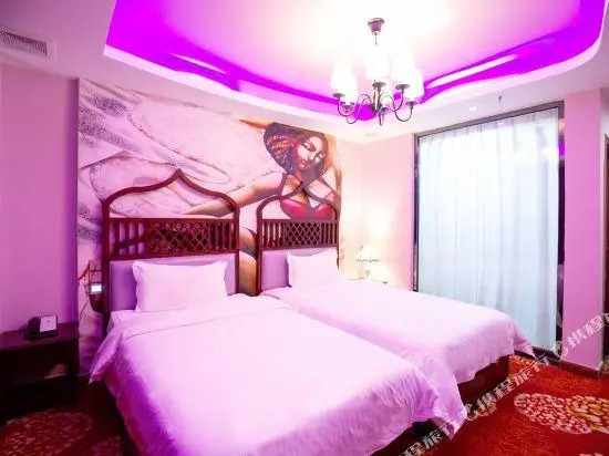 38.6° Theme Hotel