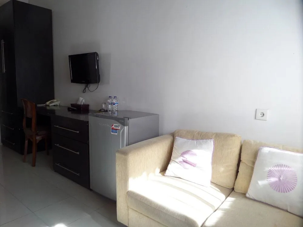 TL Guesthouse