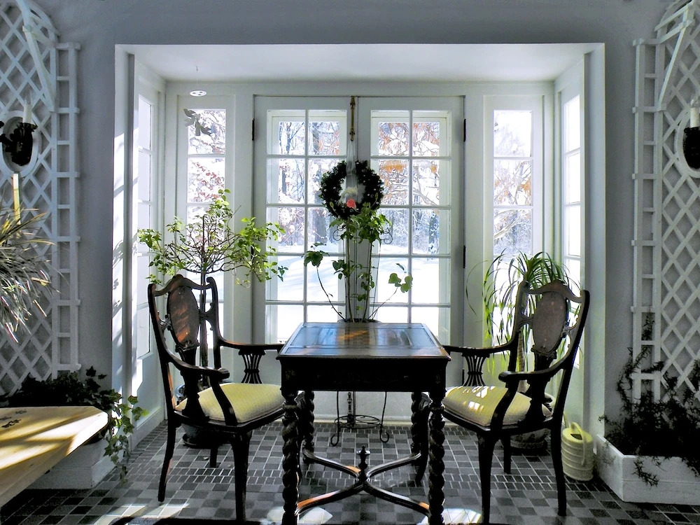 10 Fitch Luxurious Romantic Inn