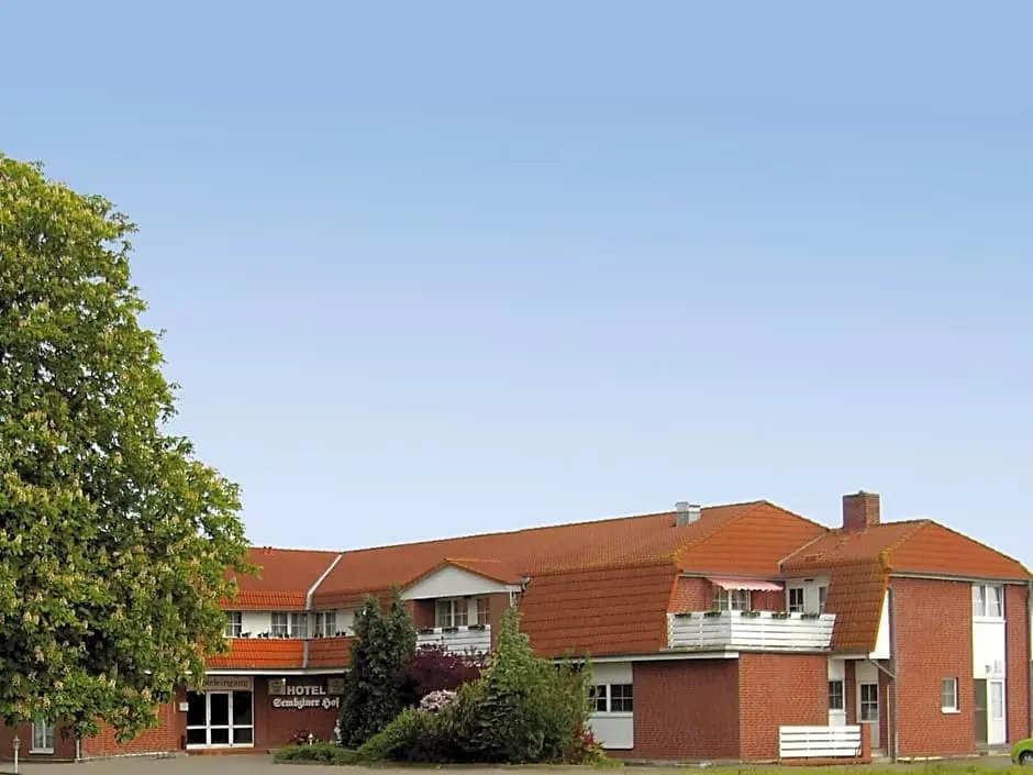 Mucha OHG Hotel Sembziner Hof