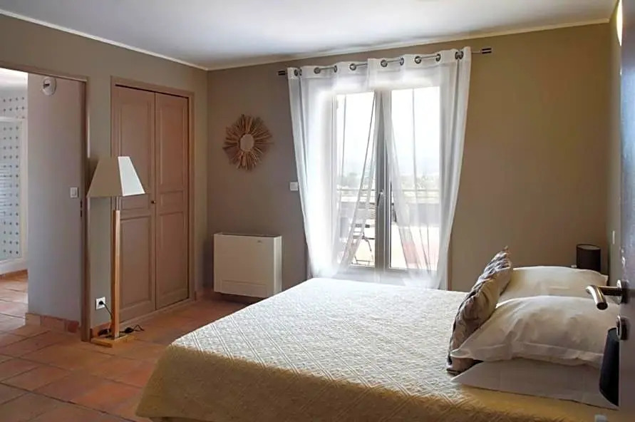 lHotellerie Kouros