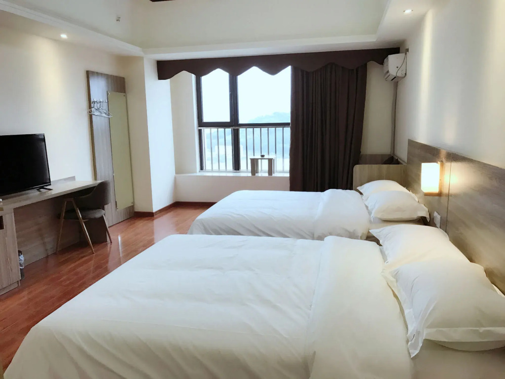 Xingyue Apartment Luogang Wanda