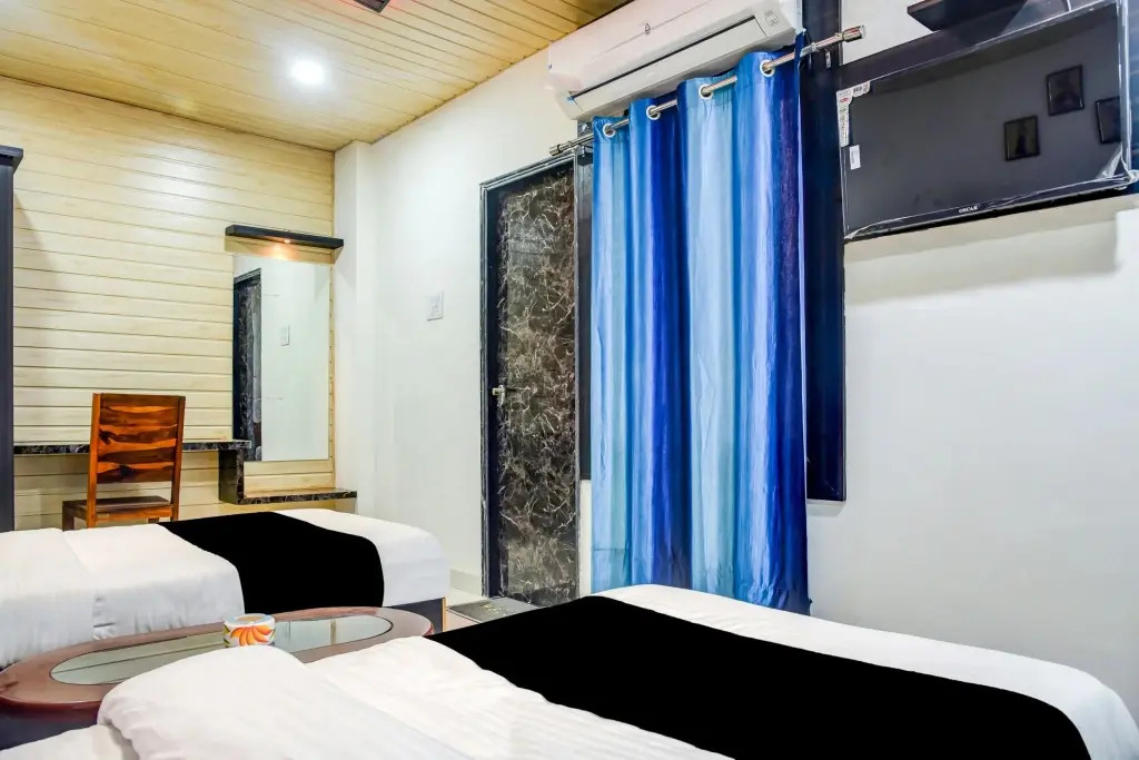 Hotel Prakash & Sons by OYO Rooms
