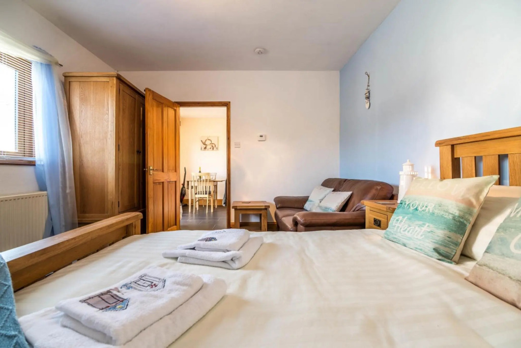 Primrose - 1 Bedroom Cottage - Llanteg