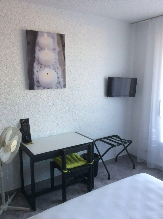 CitHôtel Le Quai 9
