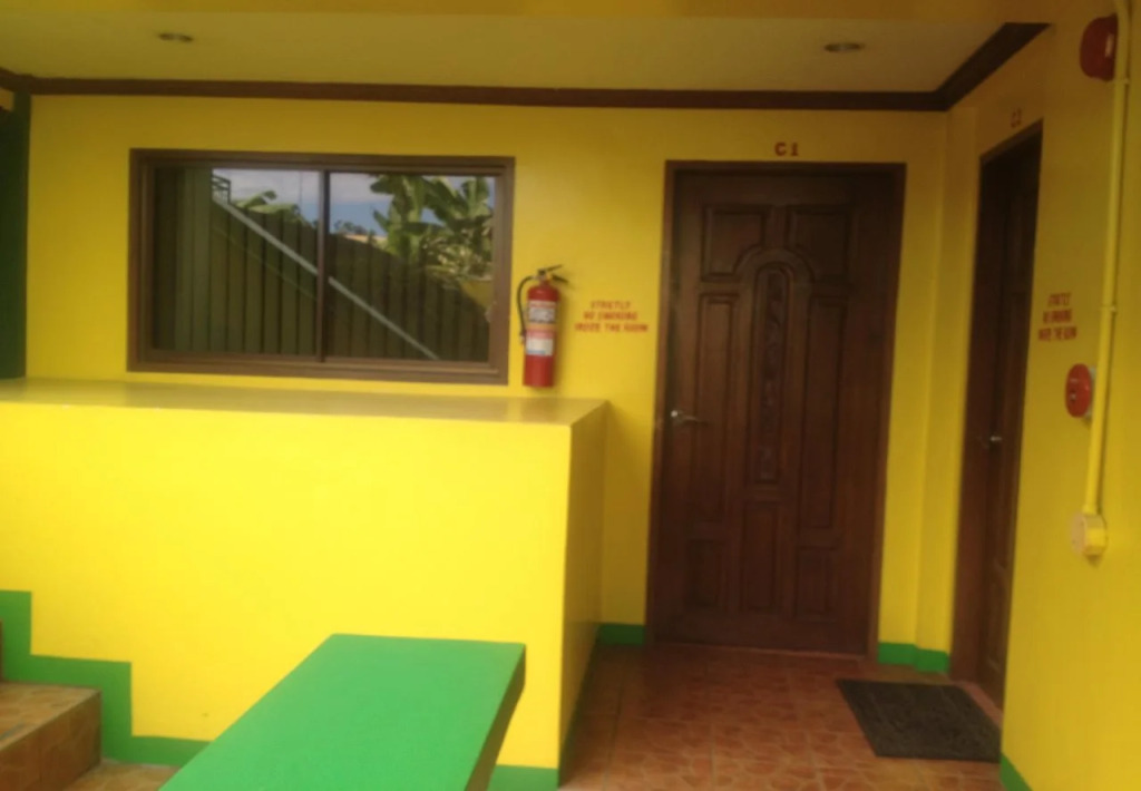 Drifters British Pub and Apartelle