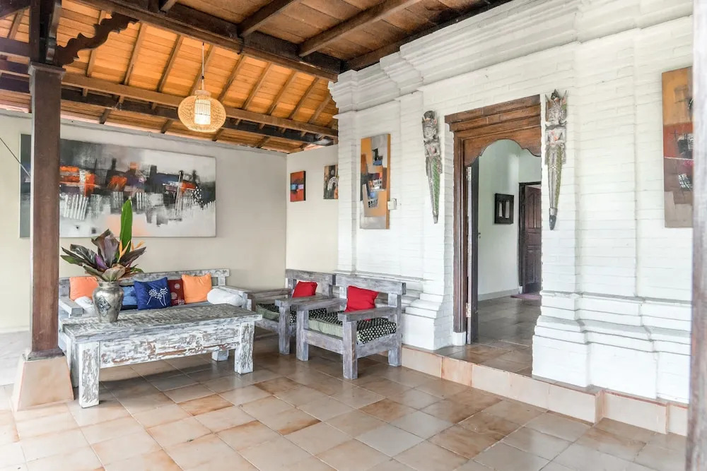 Sari Bamboo Bungalows
