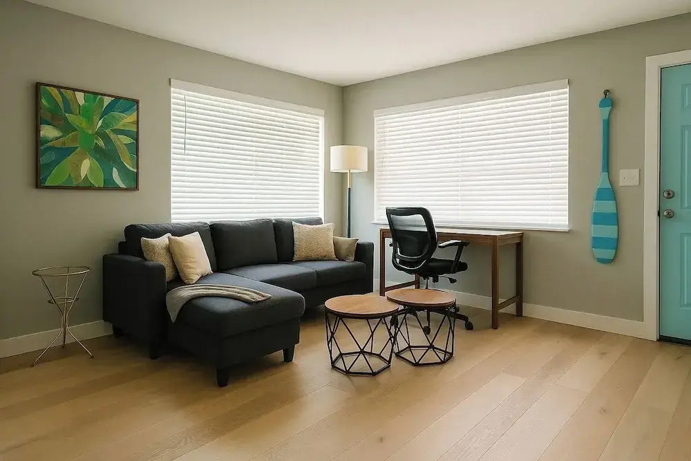 2 Coastal Units Walk to Beach Patio & Parking