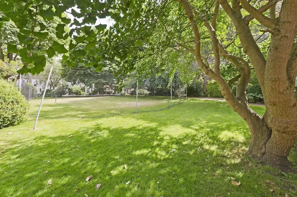 Elegant 2 bed Flat Earls Court