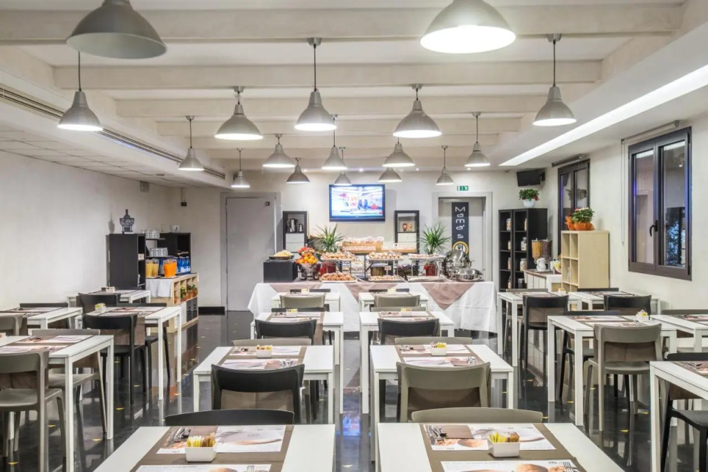 As Hotel Cambiago