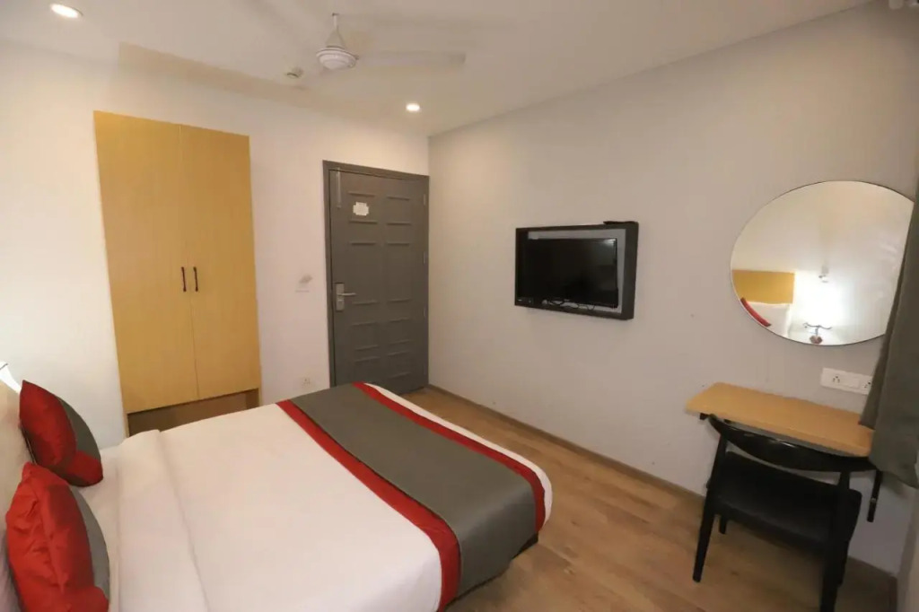 Qotel Hotel La Sarane Preet Vihar
