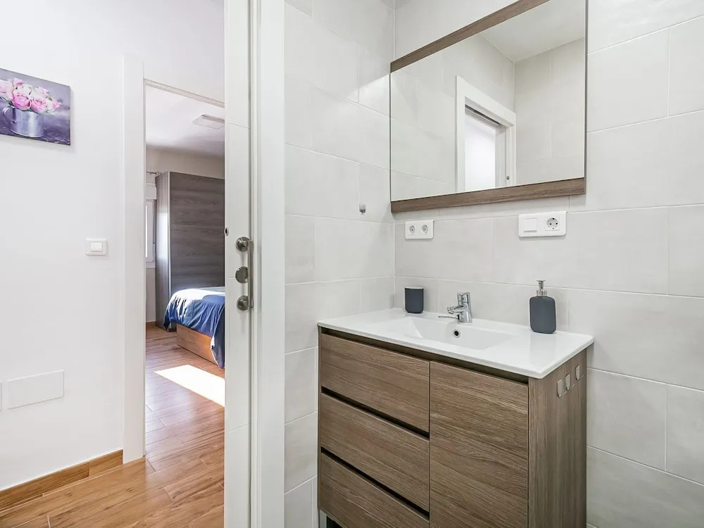 Comfortable Holiday Home in Málaga Near Seabeach
