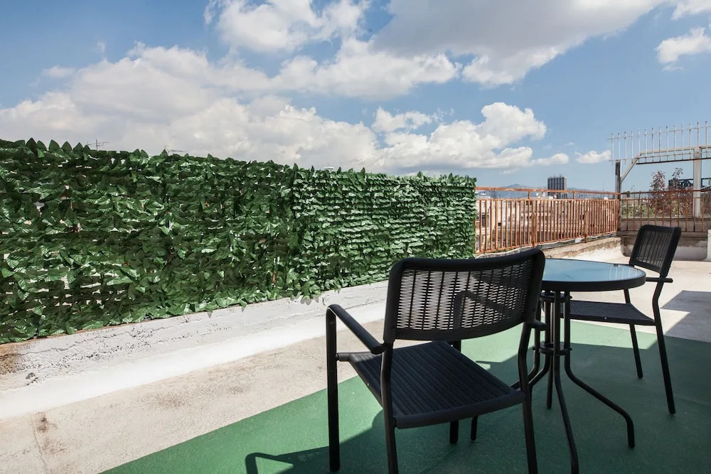 Cozy Retire with Amazing Lycabettus View