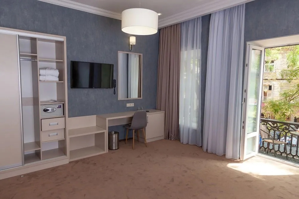Mini-hotel Tchaykovskyi