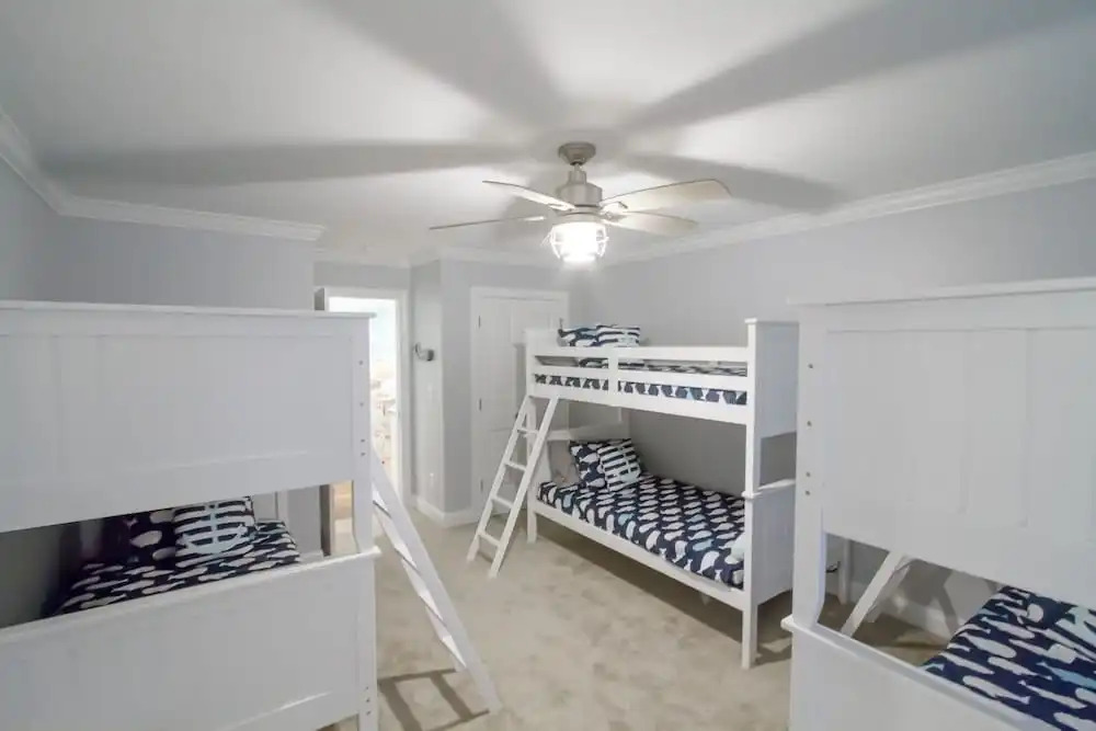 Lucky Old Sun: Sunset Beach W/ Heated Pool 5 Bedroom Home