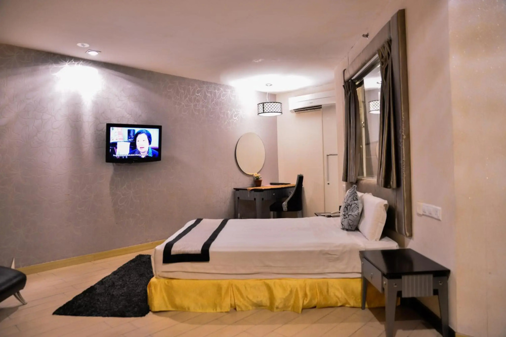 Shervinton Executive Boutique Hotel