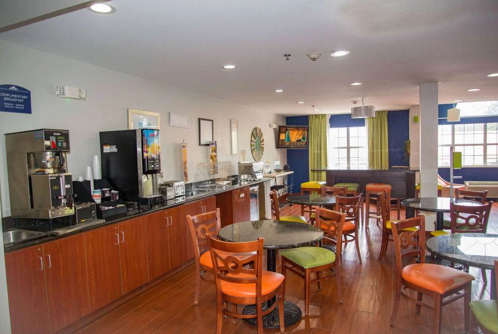 Microtel Inn & Suites by Wyndham Daphne