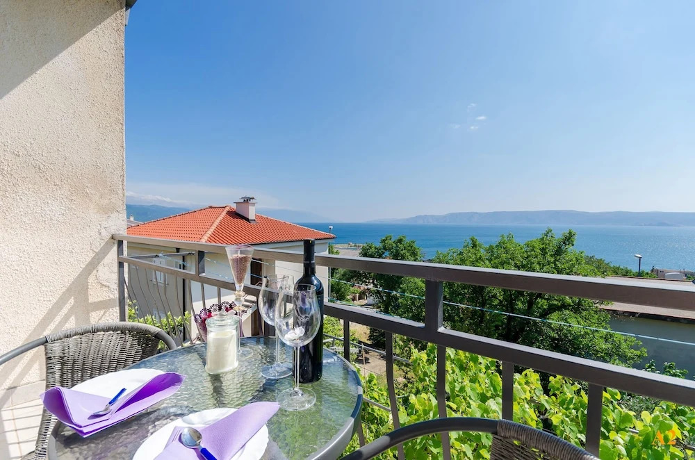 Apartments and Room Drazen