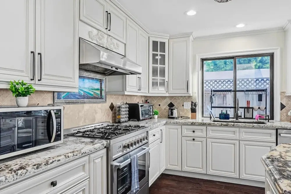 Stunning Roman Design 7bed5bath in Heart San Jose