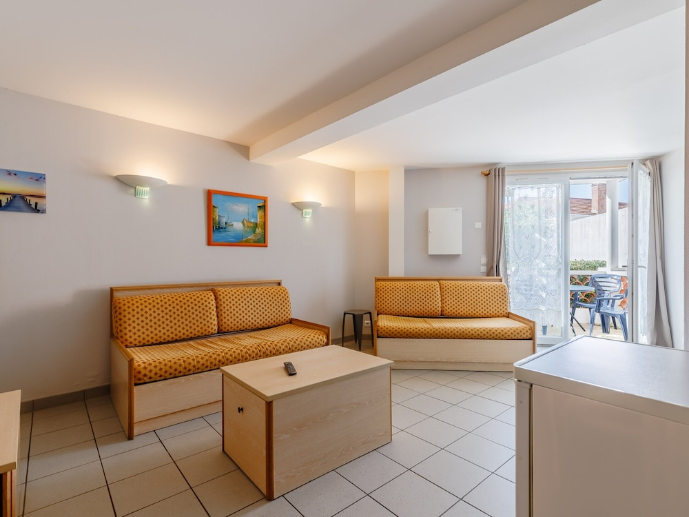 Oceanfront Gem on Rue Anatole France