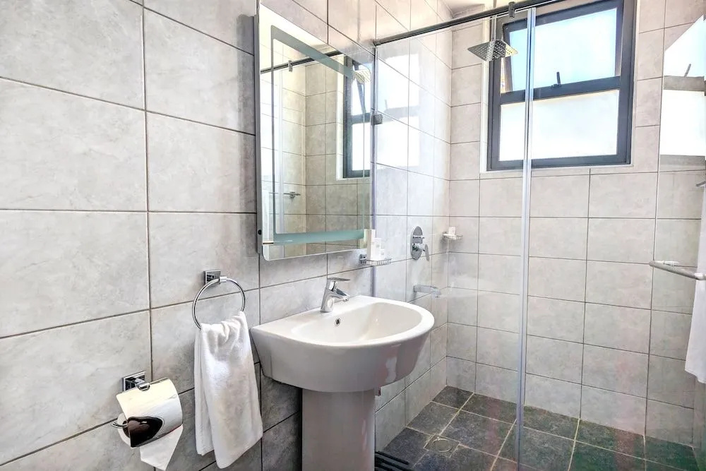 LAziz Suites - Near Aga Khan Hospital