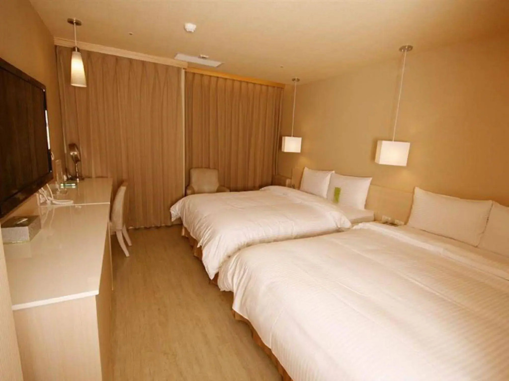 Kindness Hotel Glory Pier