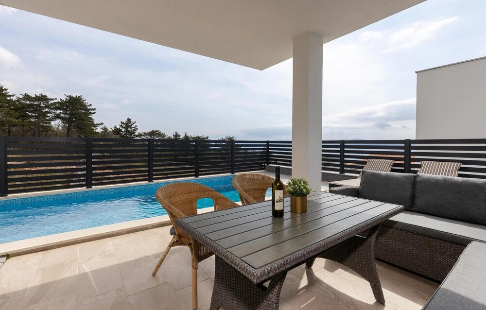 Nice Apartment in Crikvenica With Outdoor Swimming Pool, Wifi and 2 Bedrooms
