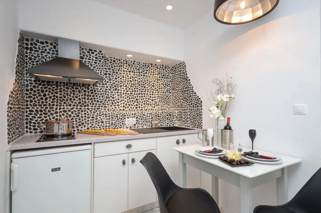 Naxos Evilion Luxury Apartments & Suites