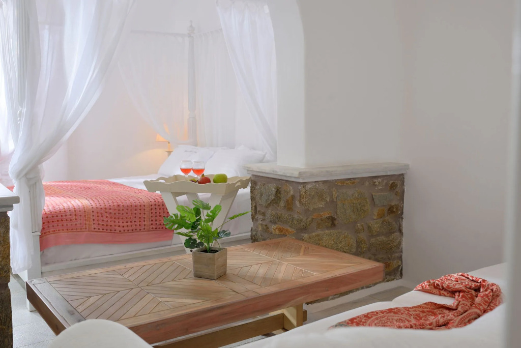 Mykonos AG Villas in Ftelia Beach