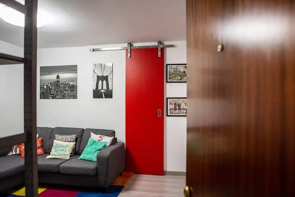 Cosy 2 Bed in Madrid with Easy Airport Access